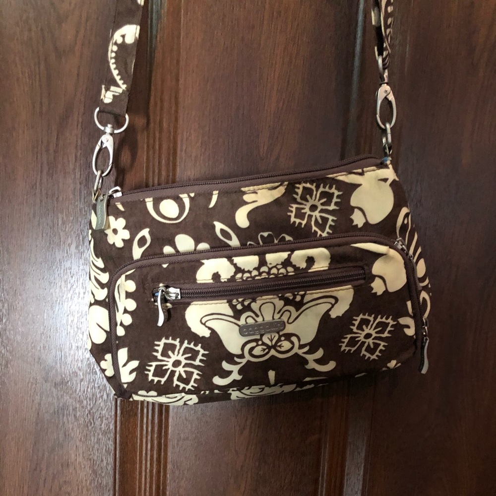 Baggallini crossbody